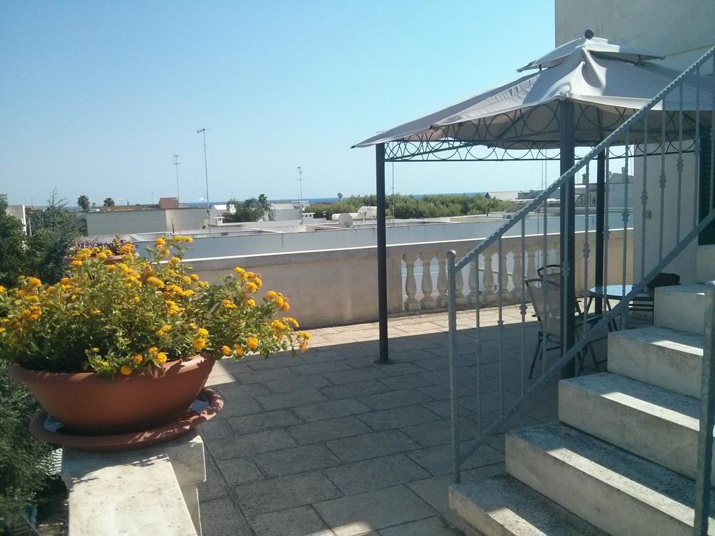 Dimora Liccisa Apartment Torre Lapillo Bagian luar foto